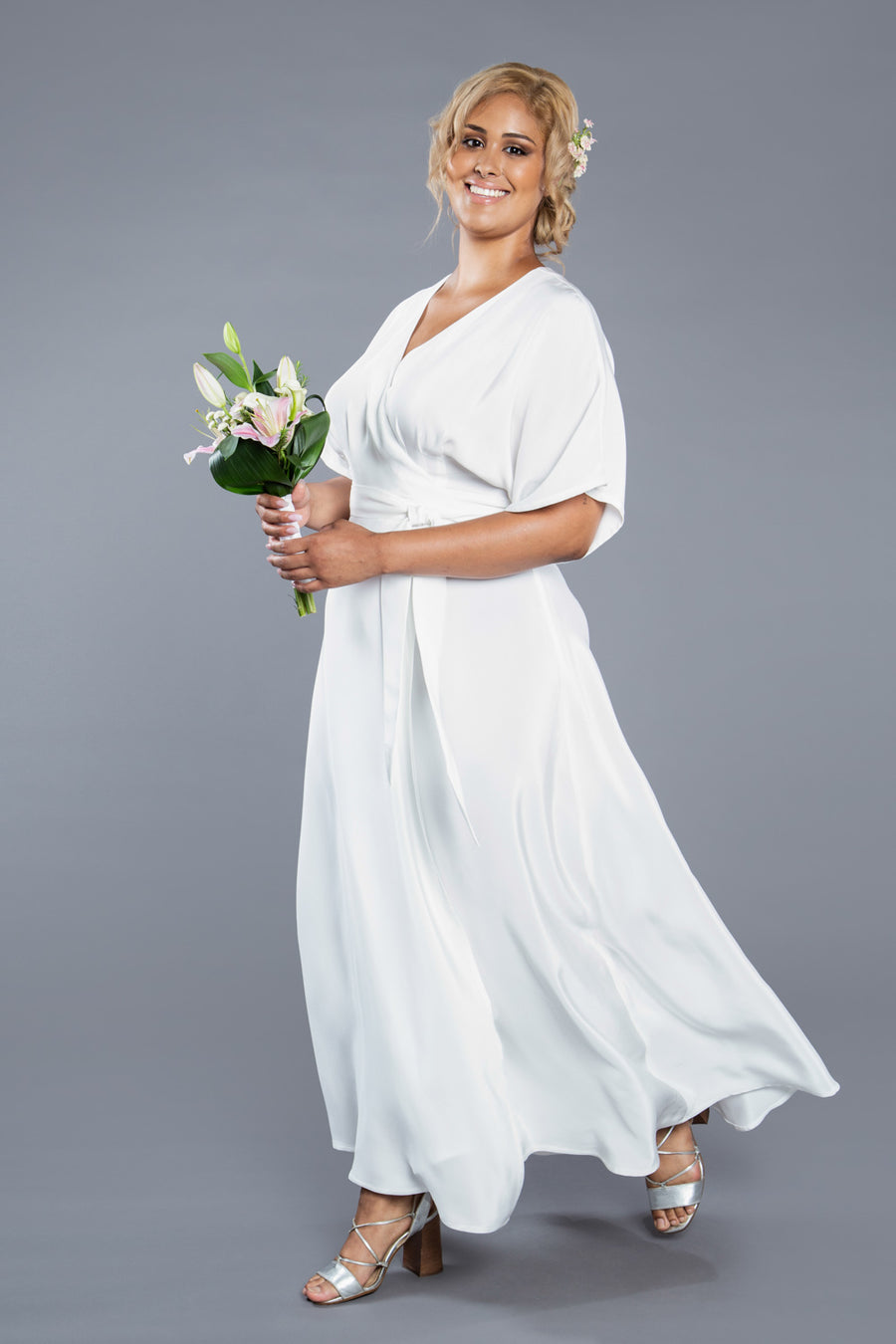 Amazon.com: McCall's 8559 Sewing Pattern Alicyn Bridal Gown Size 10 - 12 -  14 : Arts, Crafts & Sewing