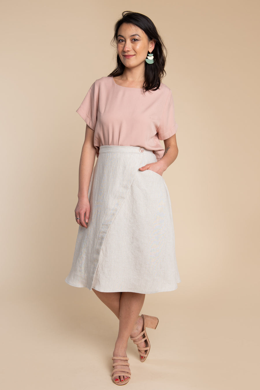 Make This Pocket Front Linen Wrap Skirt!